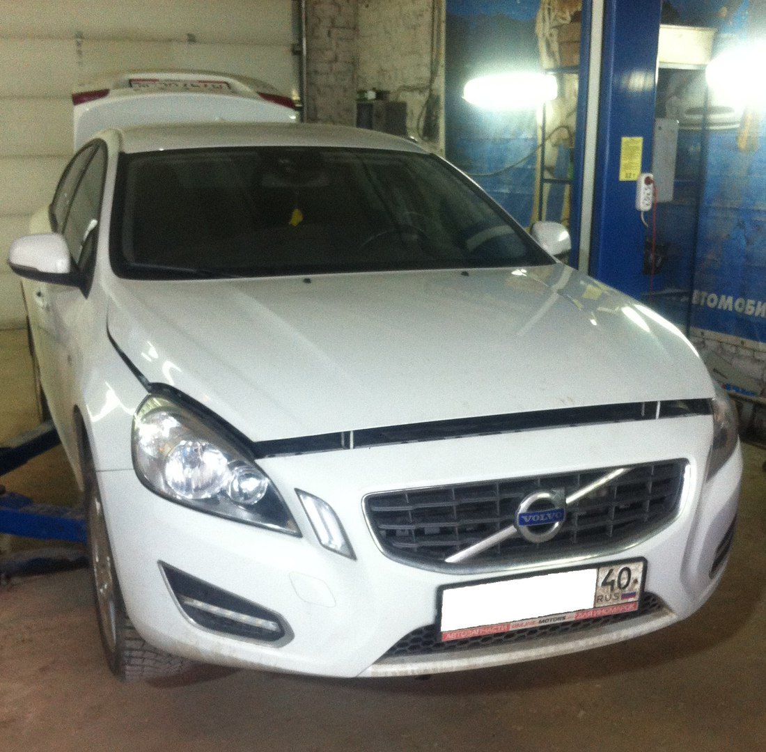 Volvo S60 с коробкой PowerShift 6DCT450 в мастерской